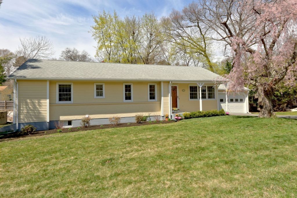 17 Maguire Road Wayland, MA 01778 - Photo 2 of 22 Gallery Image 2