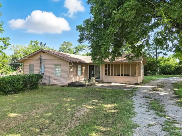 $299,000 | 3314 Ovilla Road, Ovilla, TX 75154