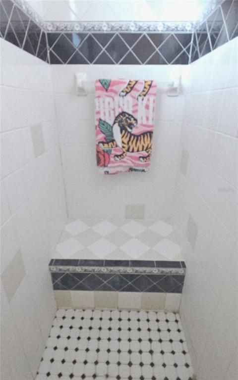 1610 Indiana Avenue Palm Harbor, FL 34683 - Photo 29 of 61