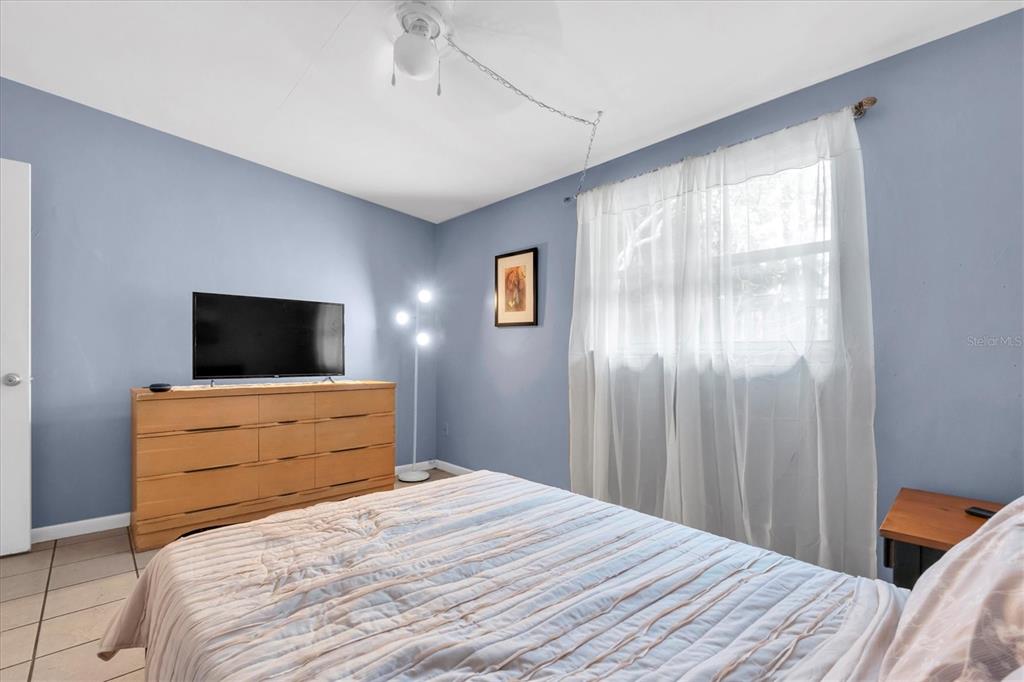 1610 Indiana Avenue Palm Harbor, FL 34683 - Photo 36 of 61