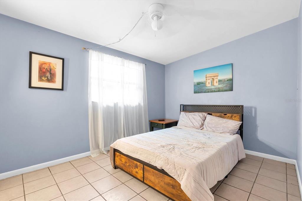 1610 Indiana Avenue Palm Harbor, FL 34683 - Photo 37 of 61