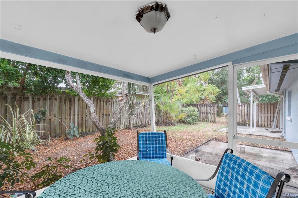 1610 Indiana Avenue Palm Harbor, FL 34683 - Photo 46 of 61