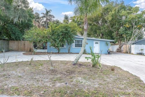 1610 Indiana Avenue Palm Harbor, FL 34683 - Photo 52 of 61