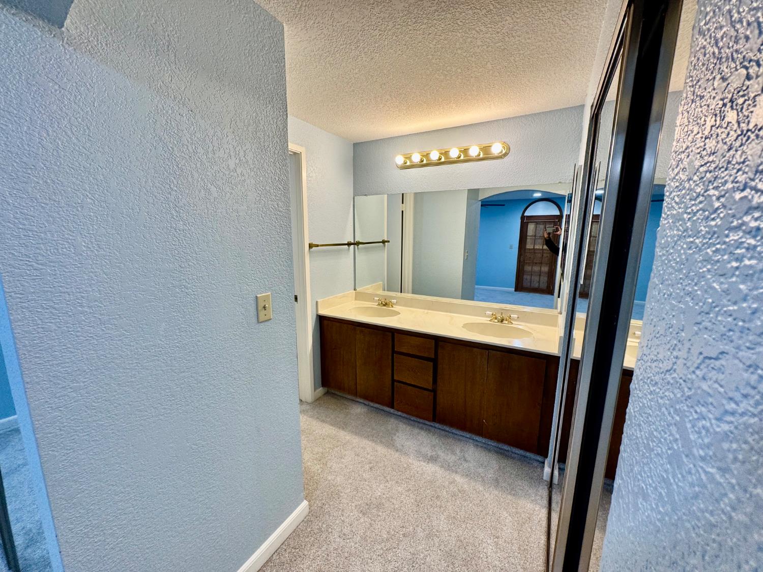 15 Wimbledon Lane Tracy, CA 95376 - Photo 33 of 46