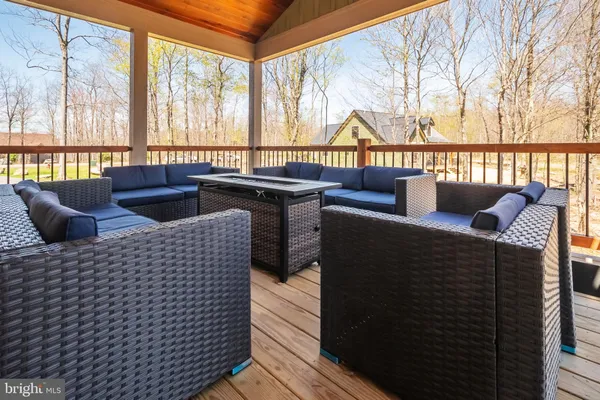 $995,000 | 94 Sandy View, Oakland, MD 21550