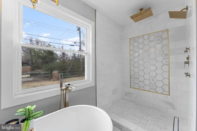 $649,900 | 6402 Pioneer Drive, Springfield, VA 22150