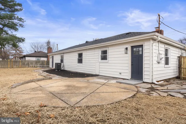 $649,900 | 6402 Pioneer Drive, Springfield, VA 22150