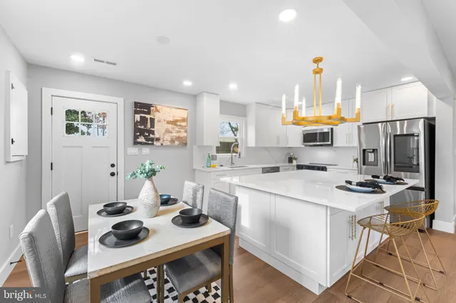 $649,900 | 6402 Pioneer Drive, Springfield, VA 22150