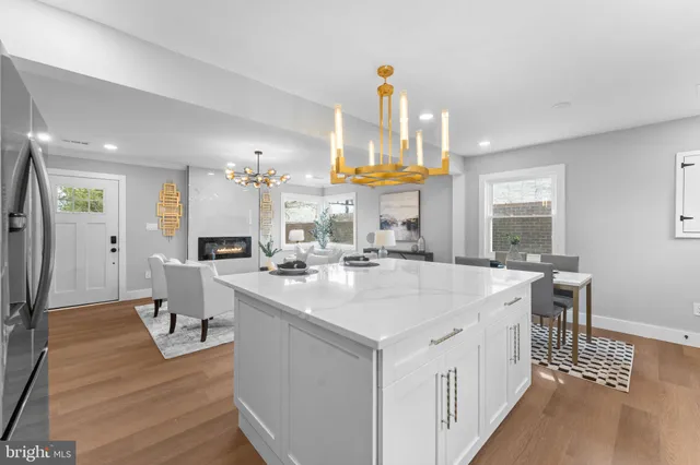 $649,900 | 6402 Pioneer Drive, Springfield, VA 22150