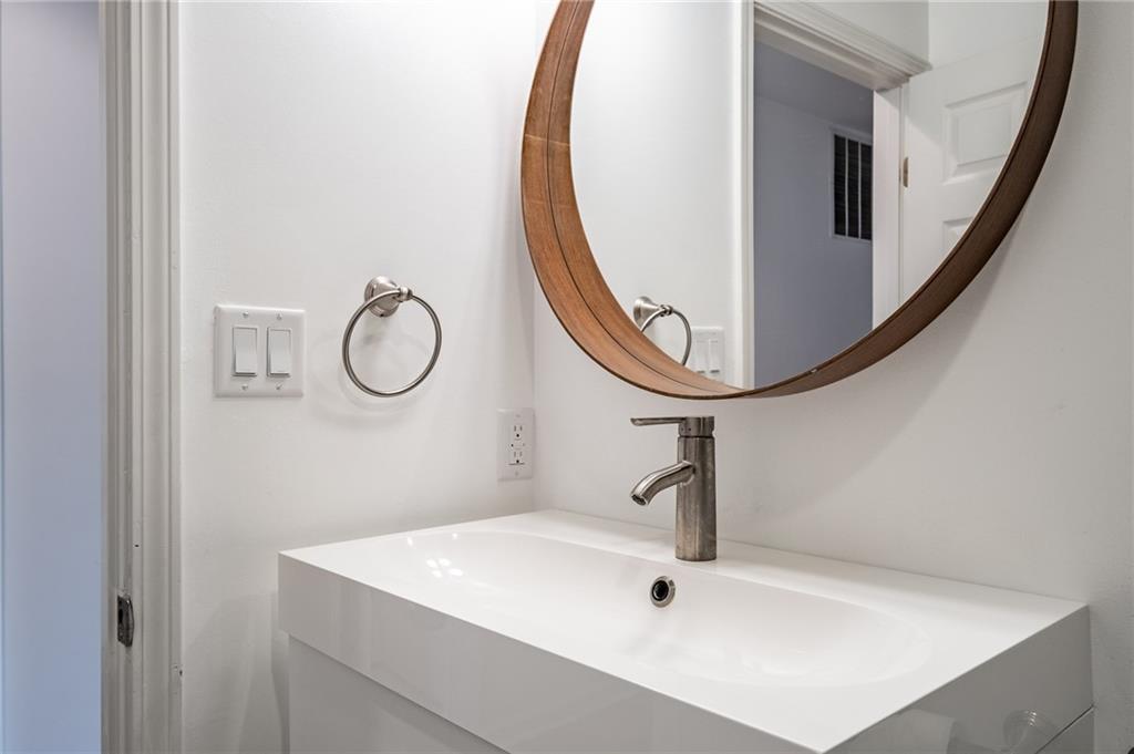 1001 Fontview Drive Columbus, IN 47201 - Photo 26 of 45