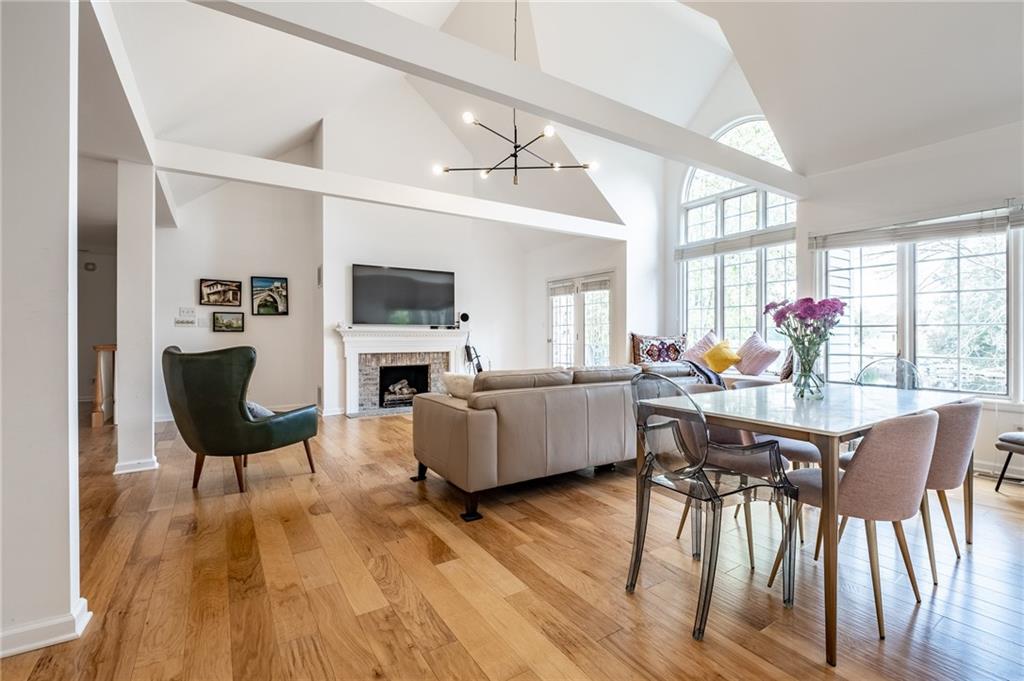 1001 Fontview Drive Columbus, IN 47201 - Photo 7 of 45