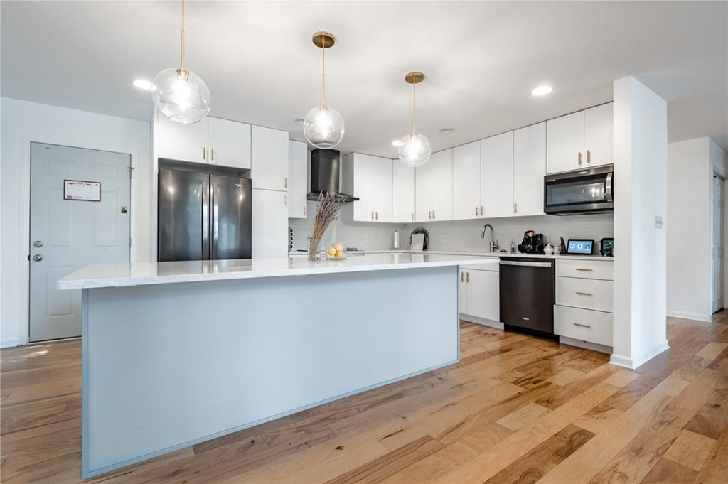 1001 Fontview Drive Columbus, IN 47201 - Photo 10 of 45