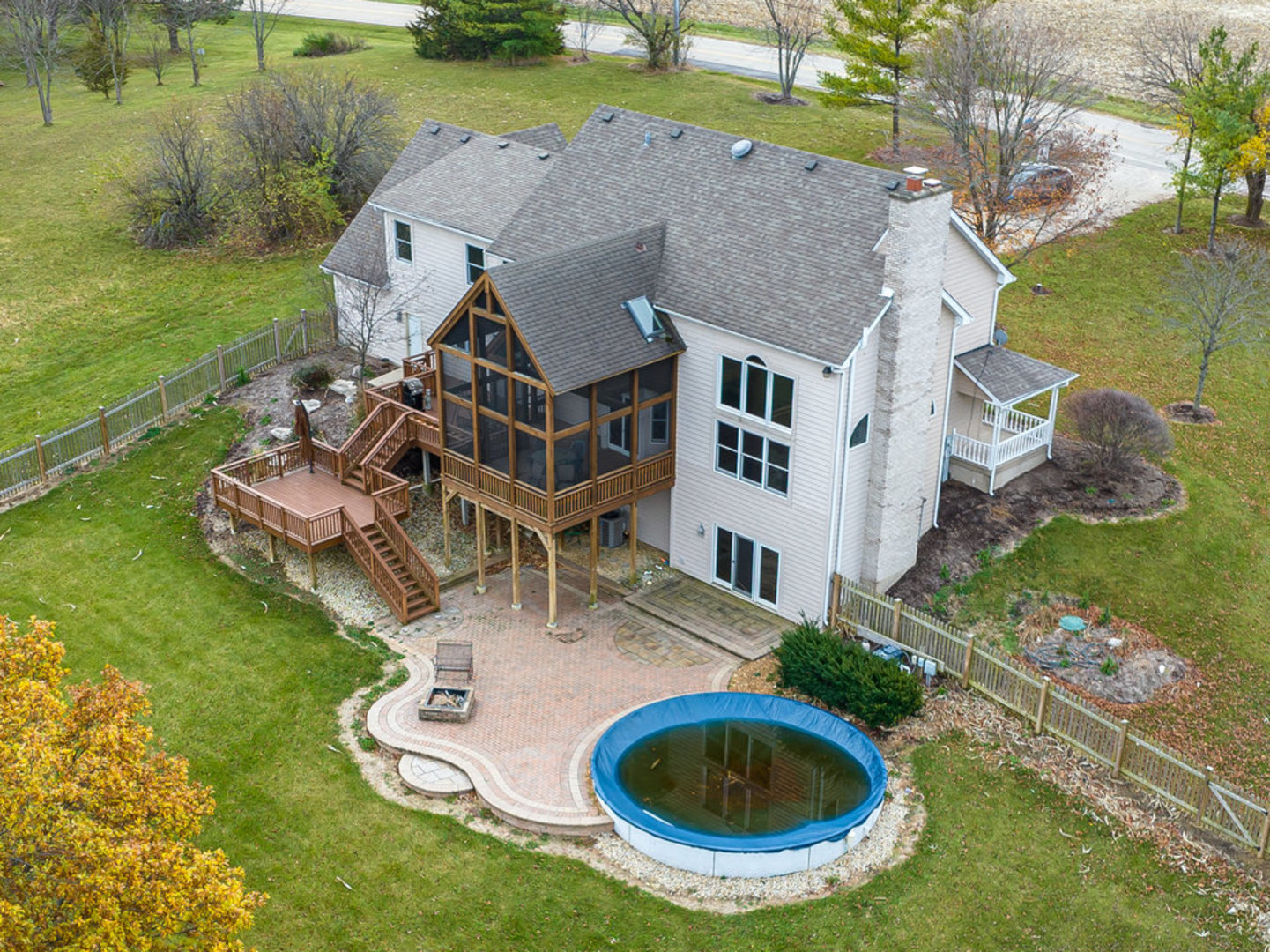 8775 East Highpoint Road Yorkville, IL 60560 - Photo 3 of 51 Gallery Image 3