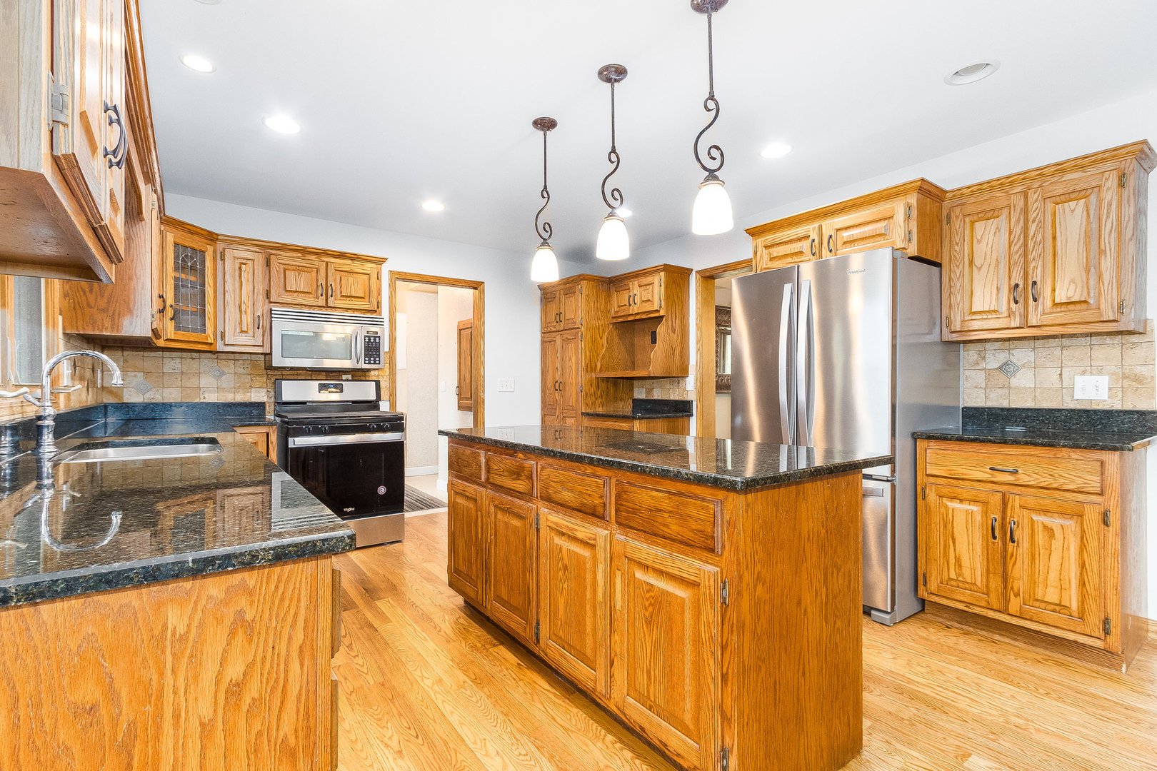 8775 East Highpoint Road Yorkville, IL 60560 - Photo 4 of 51 Gallery Image 4