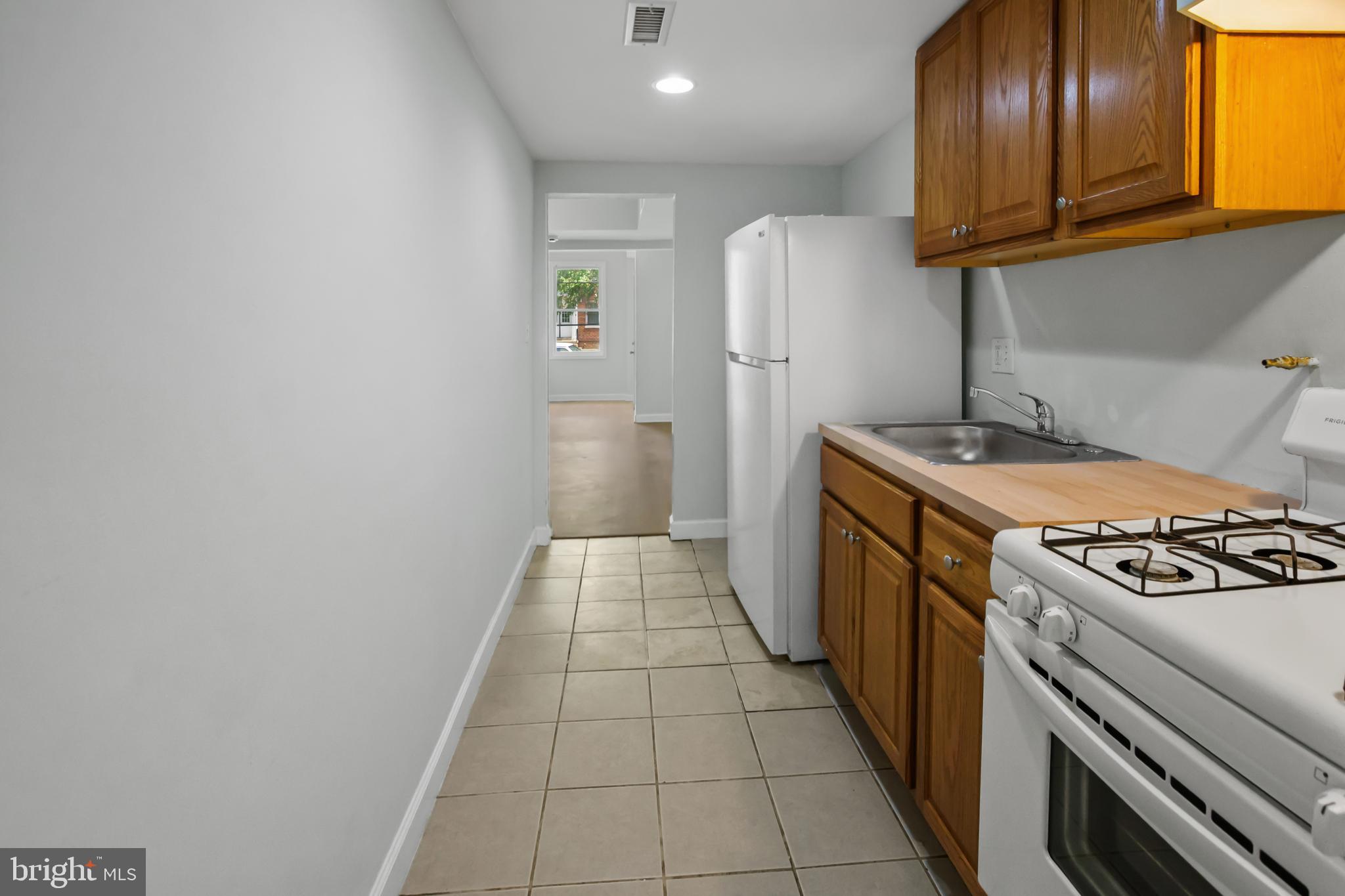 182 36th Street Northeast, Unit 2 Washington, DC 20019 - Photo 16 of 25
