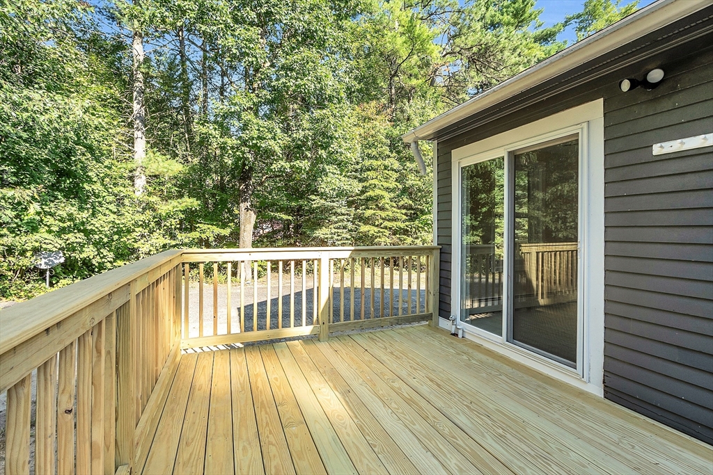 40 School House Road Phillipston, MA 01331 - Photo 4 of 29