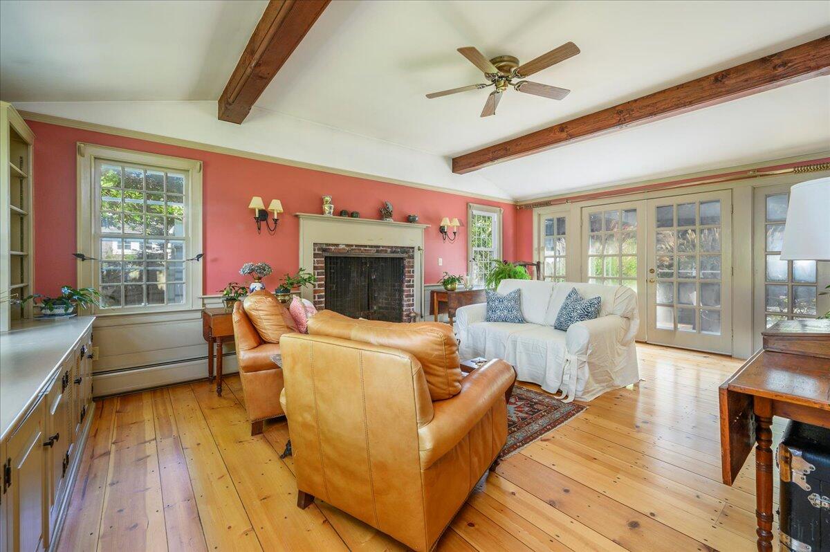 30 Manamock Road Chatham, MA 02633 - Photo 5 of 39 06-Living Room
