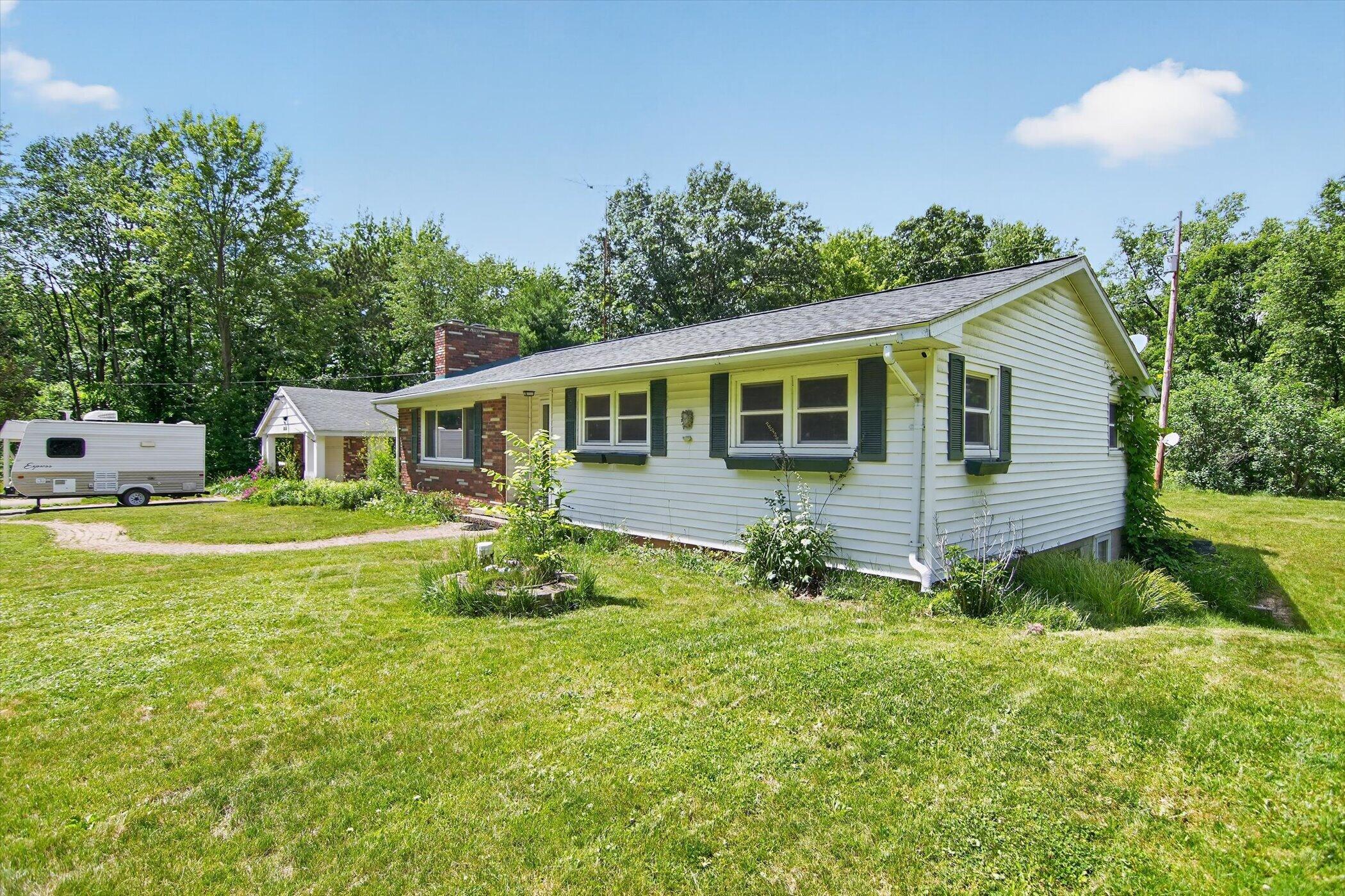 7836 Cuff Road Jackson, MI 49201 - Photo 38 of 43 07-7836-Cuff-Rd-WindowStill-Photography