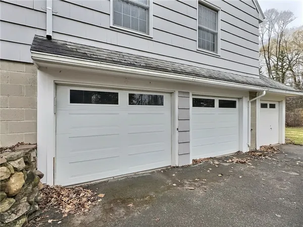 $269,900 | 76 Southern Hills Circle, Henrietta, NY 14467