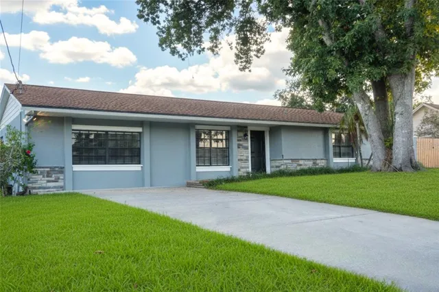 $398,000 | 11213 Creek View Drive, Riverview, FL 33569