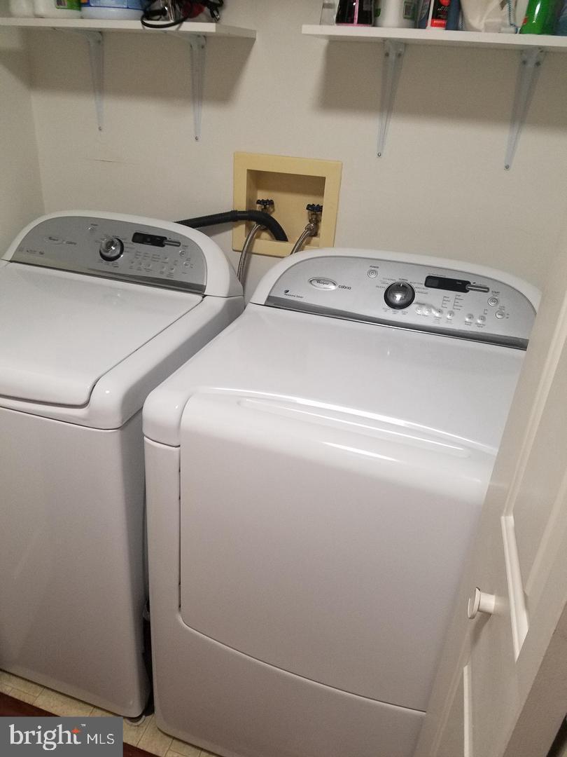 40 Johns Road York, PA 17402 - Photo 29 of 48 LAUNDRY