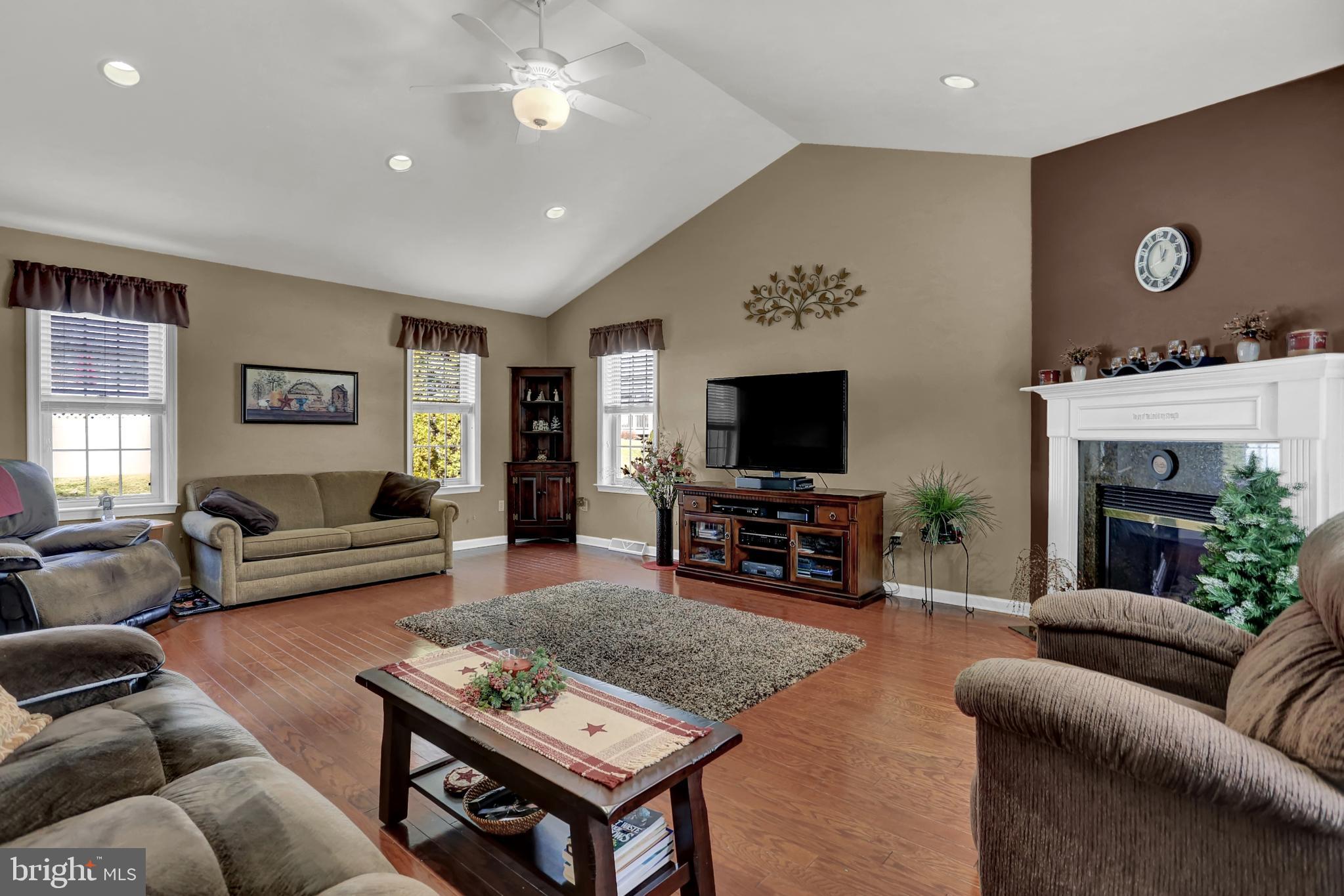 40 Johns Road York, PA 17402 - Photo 31 of 48 GAS FIREPLACE
