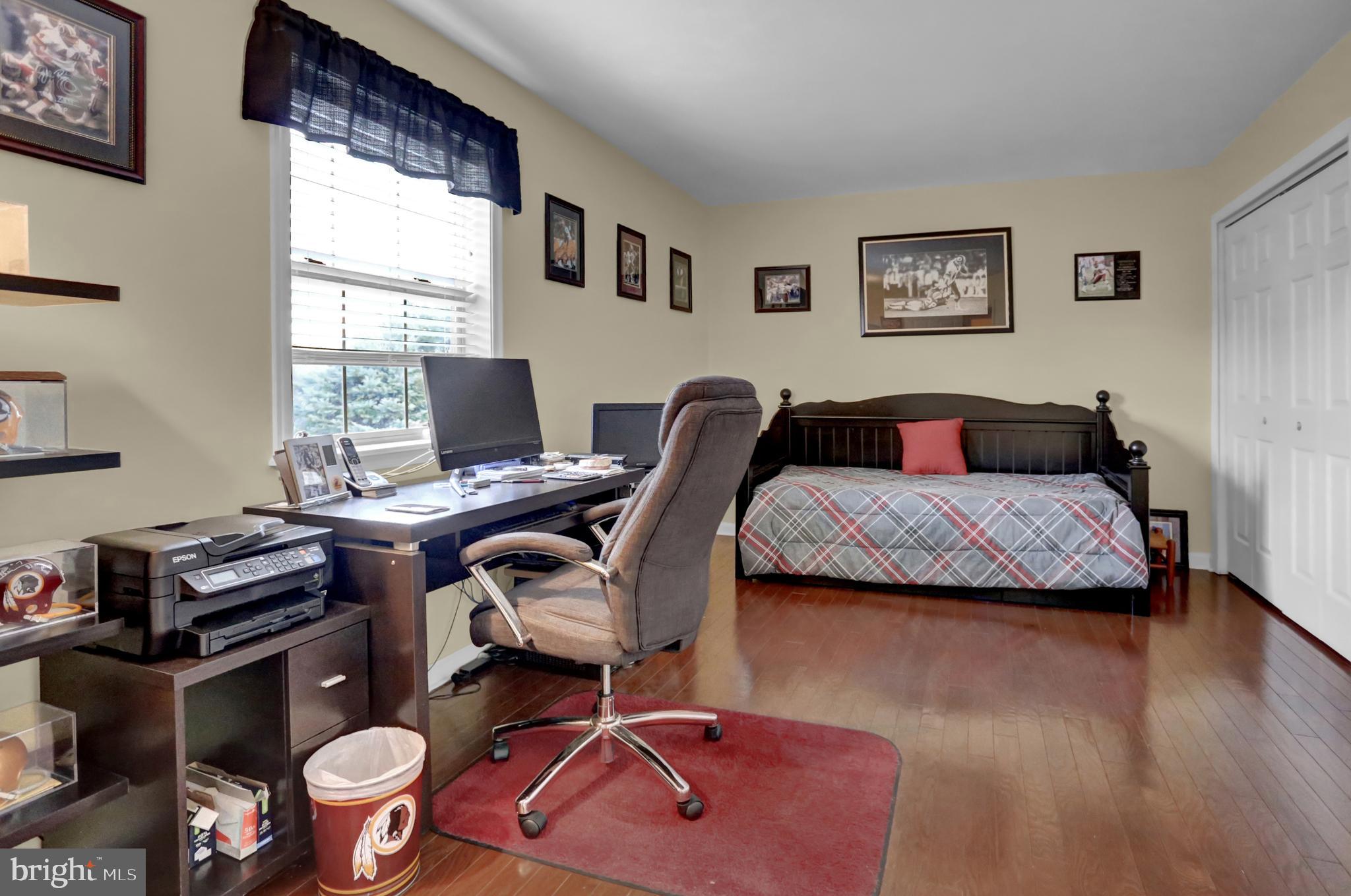 40 Johns Road York, PA 17402 - Photo 39 of 48 2ND FLOOR BEDROOM #3