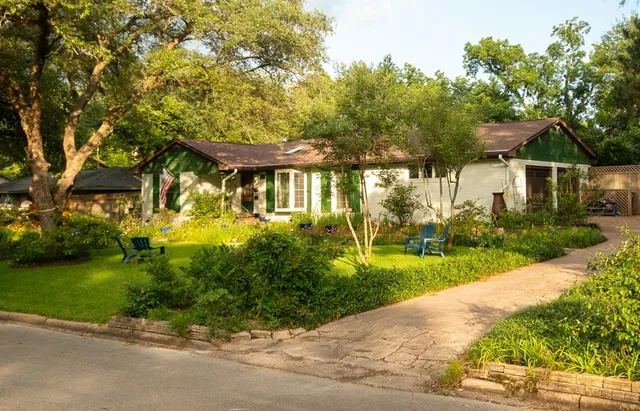 $247,000 | 1305 West Grove Avenue, Lufkin, TX 75904