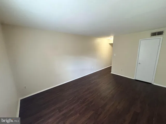 wooden floor in a empty room