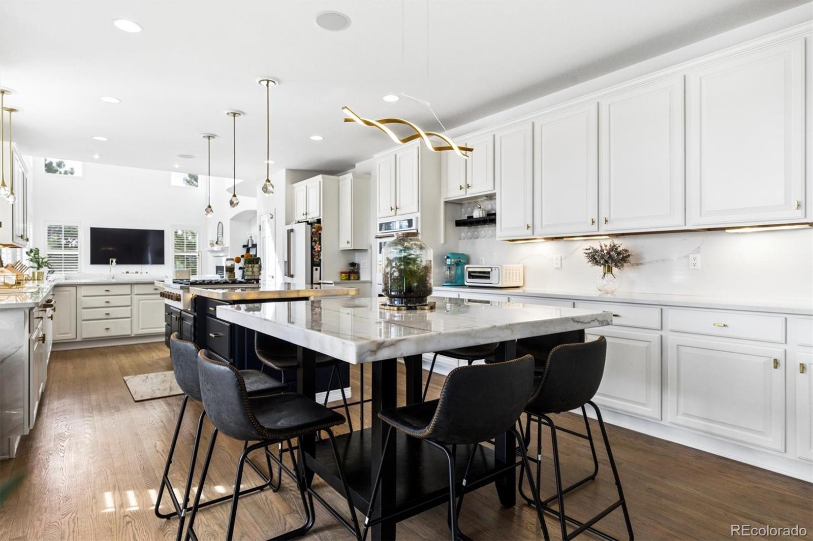 9073 Hunters Way Highlands Ranch, CO 80129 - Photo 12 of 50