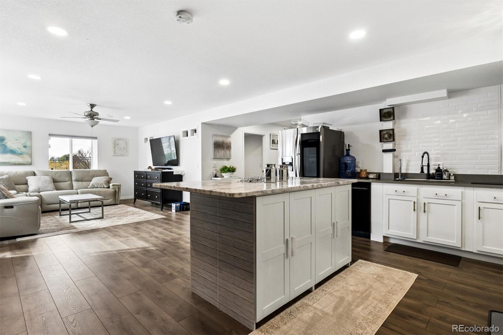 9073 Hunters Way Highlands Ranch, CO 80129 - Photo 36 of 50