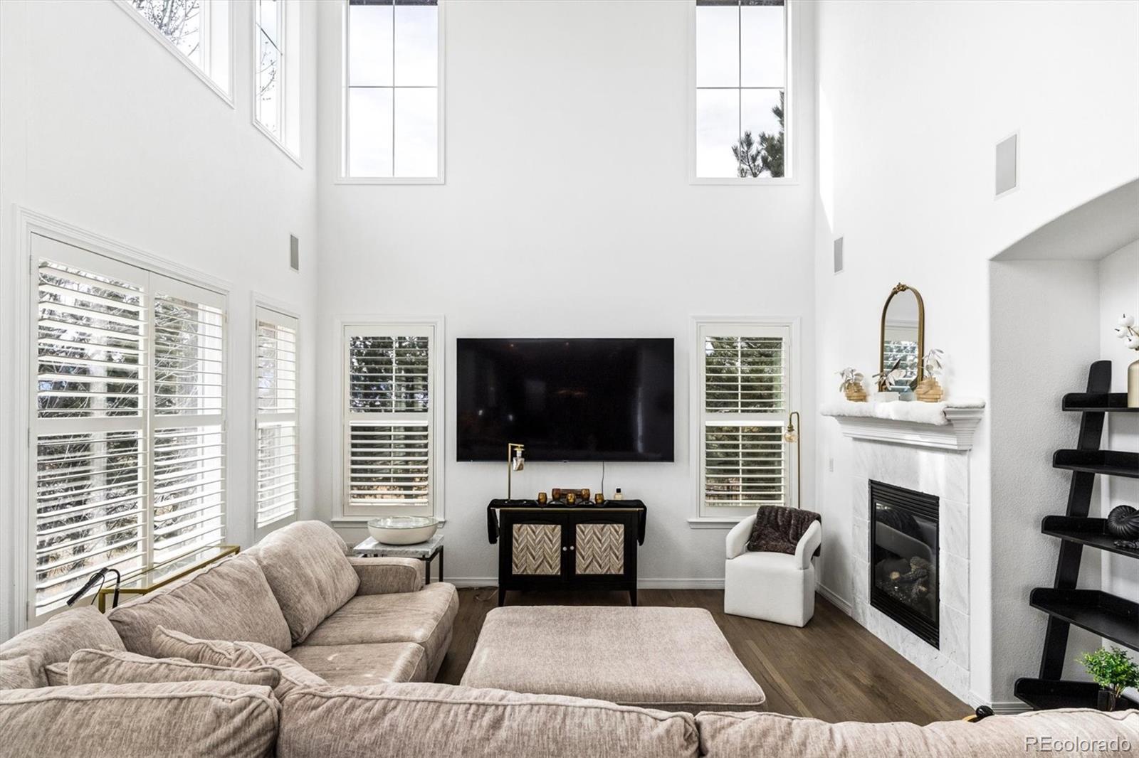 9073 Hunters Way Highlands Ranch, CO 80129 - Photo 6 of 50