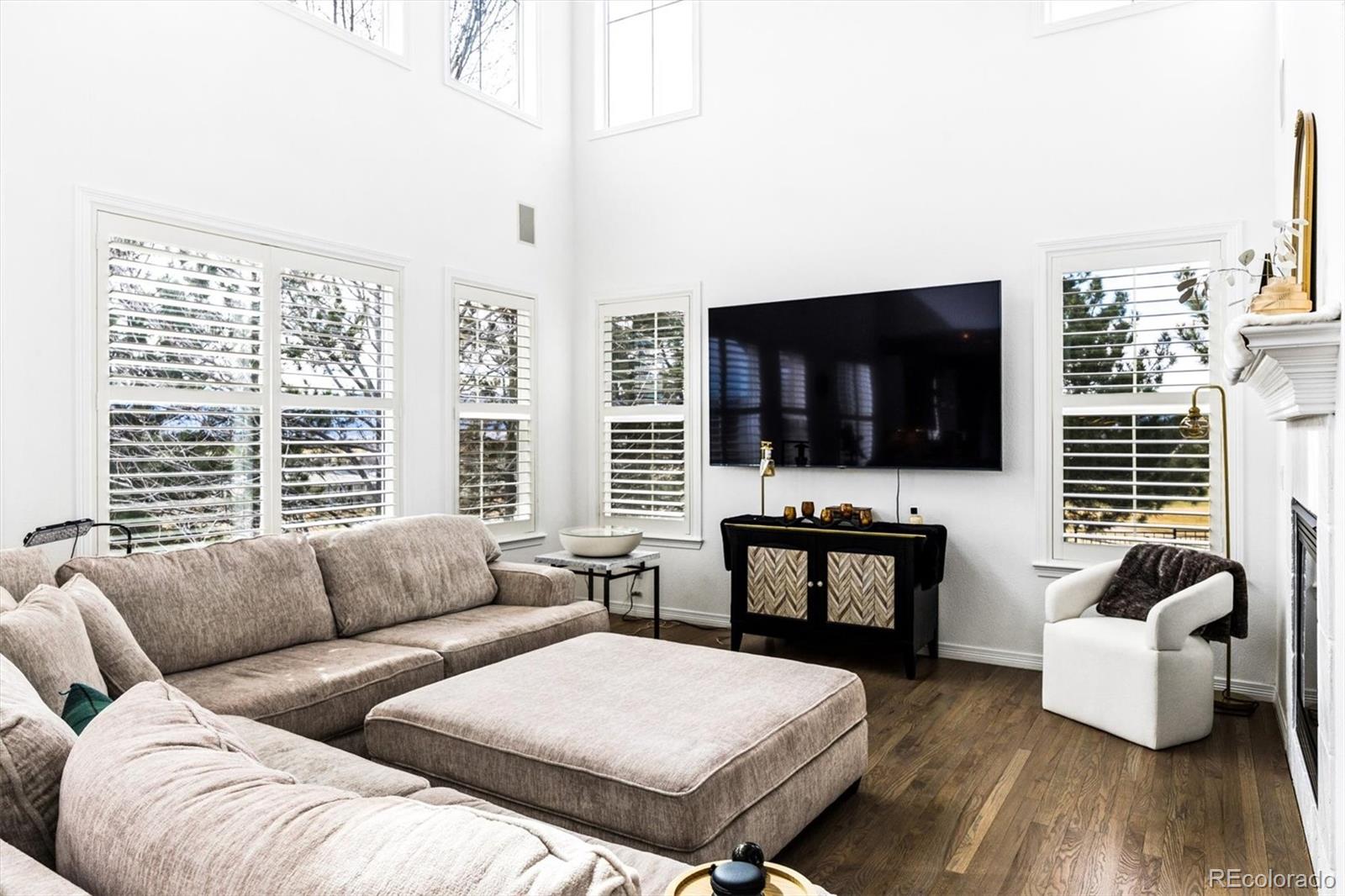 9073 Hunters Way Highlands Ranch, CO 80129 - Photo 8 of 50