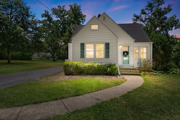 $325,000 | 422 Harden Street, Antioch, IL 60002