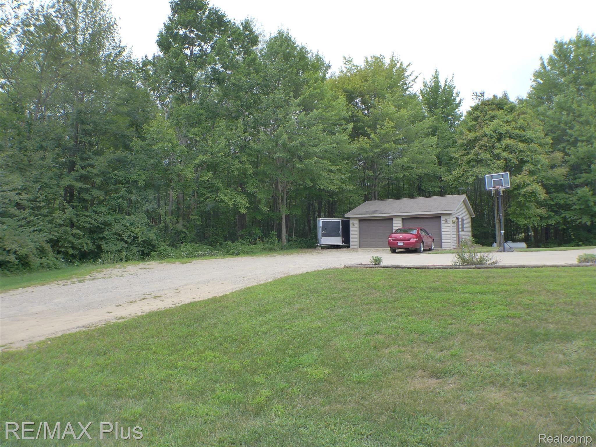 2525 East Deckerville Road Caro, MI 48723 - Photo 17 of 17 2525 deckerville 3.JPG