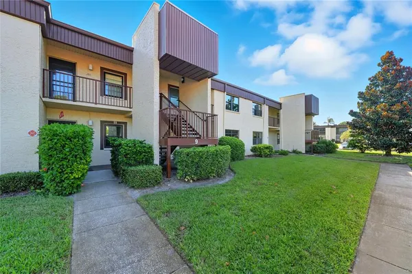 $182,000 | 2400 Winding Creek Boulevard, Unit 9202, Clearwater, FL 33761