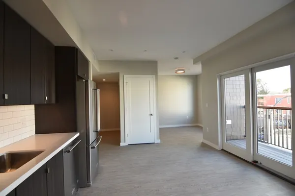 $2,550 | 120 Savin Hill Avenue, Unit 204, Boston, MA 02125