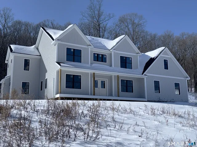 $879,000 | 2 Stonebridge Lane, Durham, CT 06422