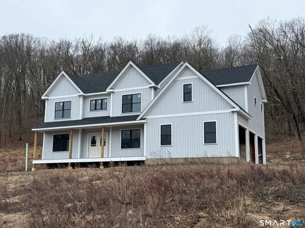 $879,000 | 2 Stonebridge Lane, Durham, CT 06422