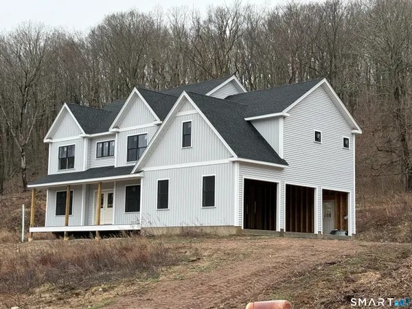 $879,000 | 2 Stonebridge Lane, Durham, CT 06422