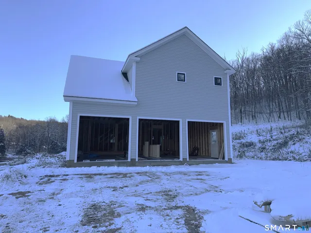 $879,000 | 2 Stonebridge Lane, Durham, CT 06422