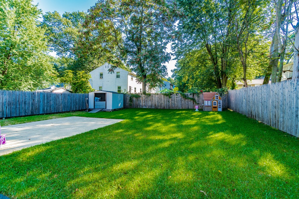 689 Bay Street Springfield, MA 01109 - Photo 24 of 30 Gallery Image 24