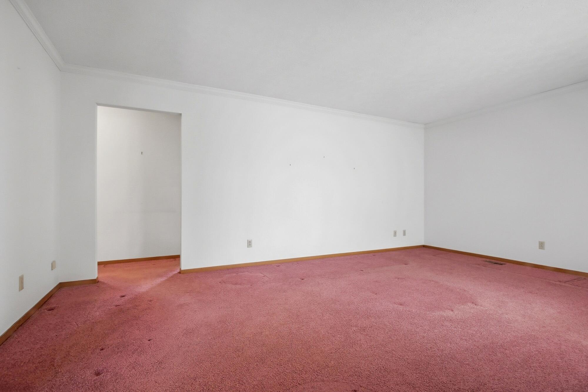 1040 Carson Lane Springfield, OH 45503 - Photo 10 of 36 010