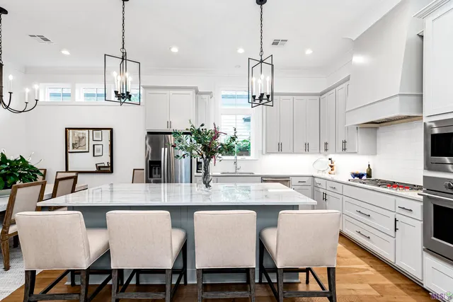 $710,000 | 2113 Deaux Parc Drive, Baton Rouge, LA 70808