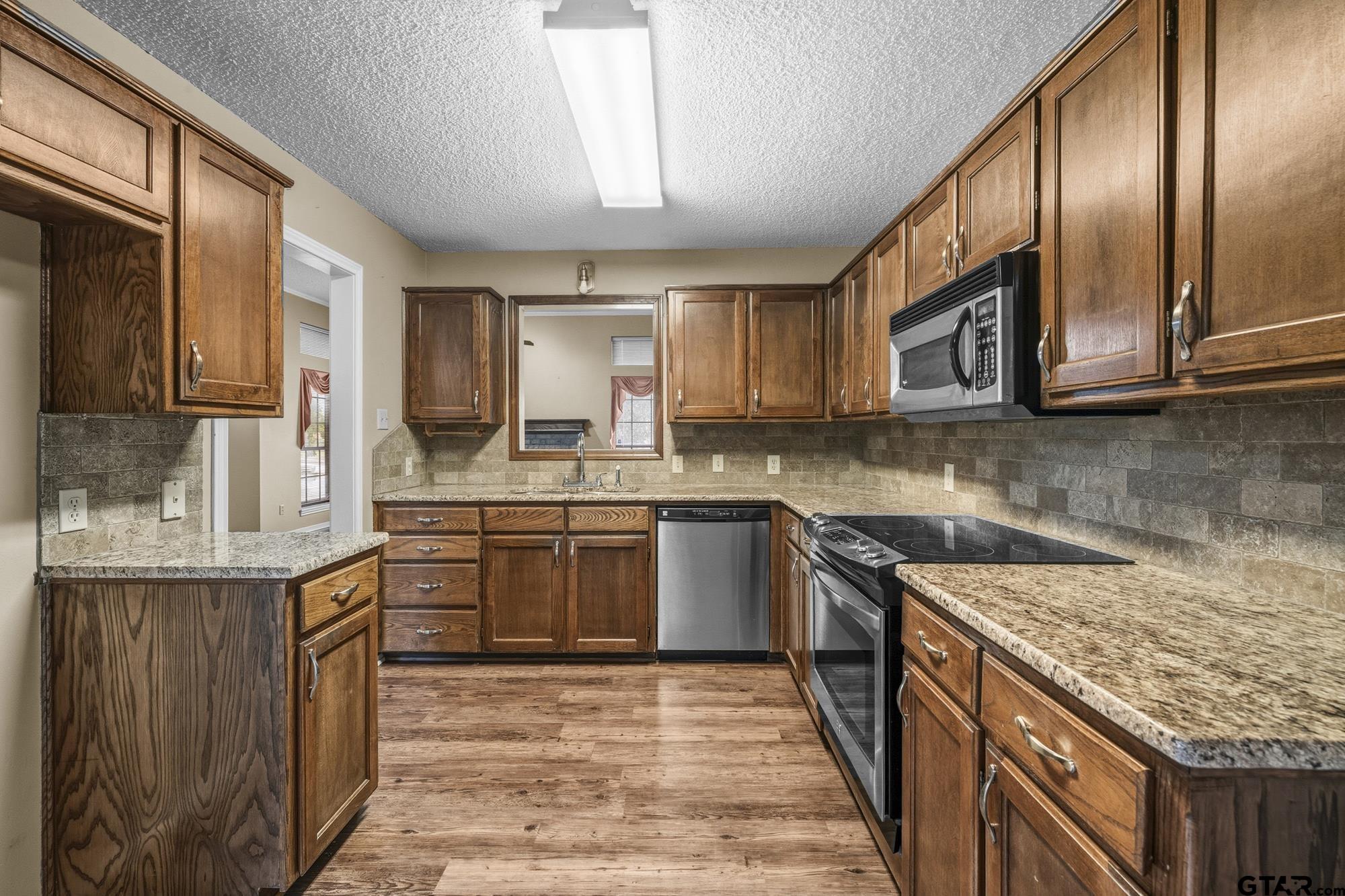 2732 Timberwood Trail Longview, TX 75604 - Photo 6 of 21