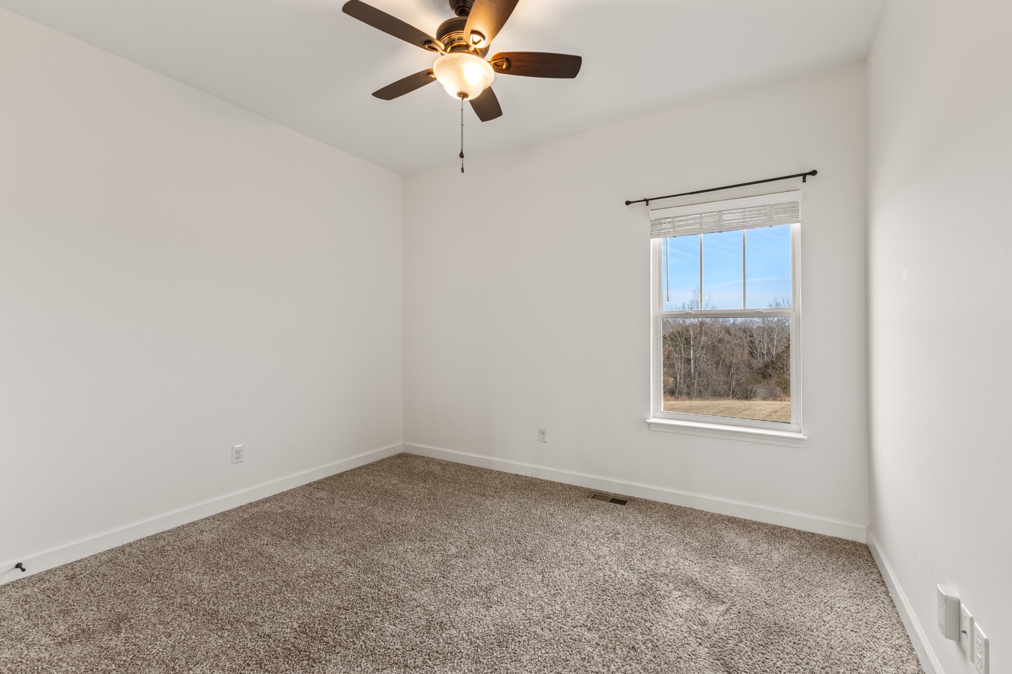 819 Hooper Road Charlotte, TN 37036 - Photo 20 of 27