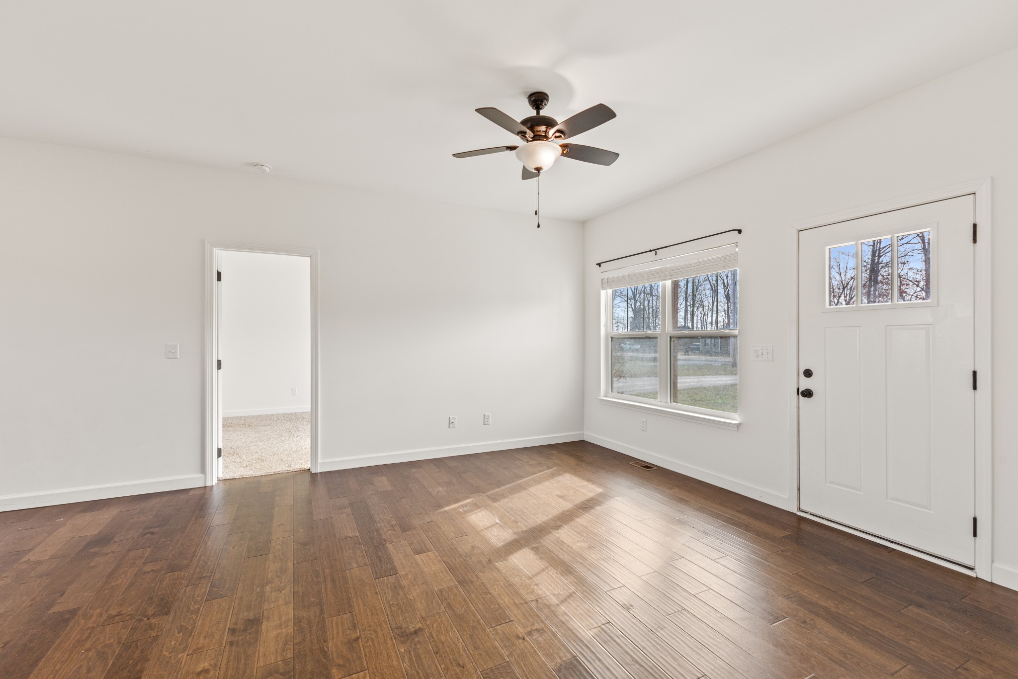 819 Hooper Road Charlotte, TN 37036 - Photo 8 of 27