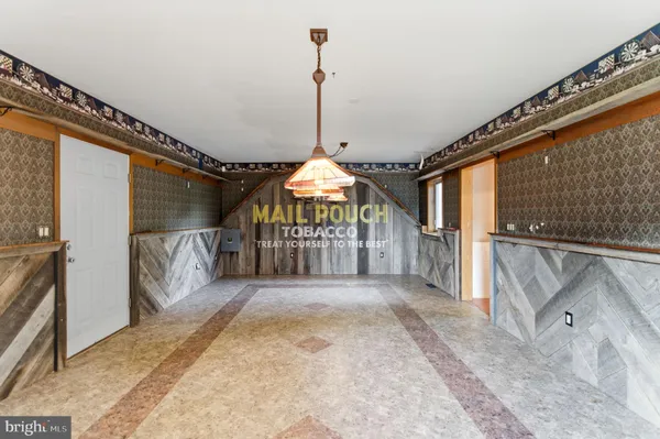 $799,500 | 2 Digit Lane, Bunker Hill, WV 25413