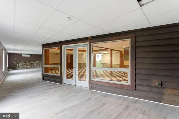 $799,500 | 2 Digit Lane, Bunker Hill, WV 25413