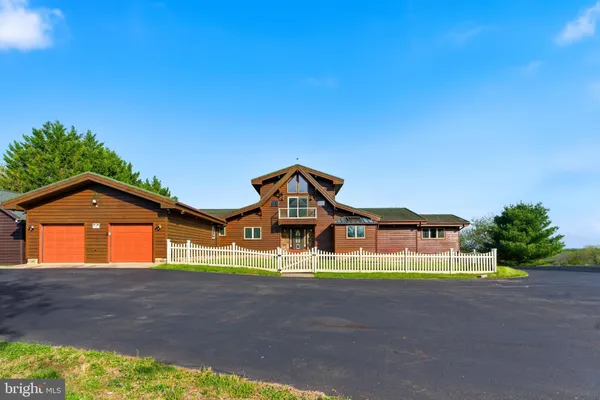 $799,500 | 2 Digit Lane, Bunker Hill, WV 25413